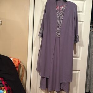 David’s Bridal Sz 16P 2 Piece Lavender Dress w/Embroidered Lace Jacket & Accent